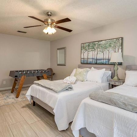 King Bed Suite, Fireside Hot Tub, Gameroom Auburndale Exterior foto